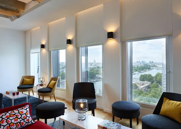 시티즌m 갸르 드 리옹 4* 파리