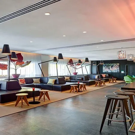 Hotel Citizenm Gare De Lyon 4*