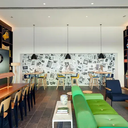 Hotel Citizenm Gare De Lyon 4*